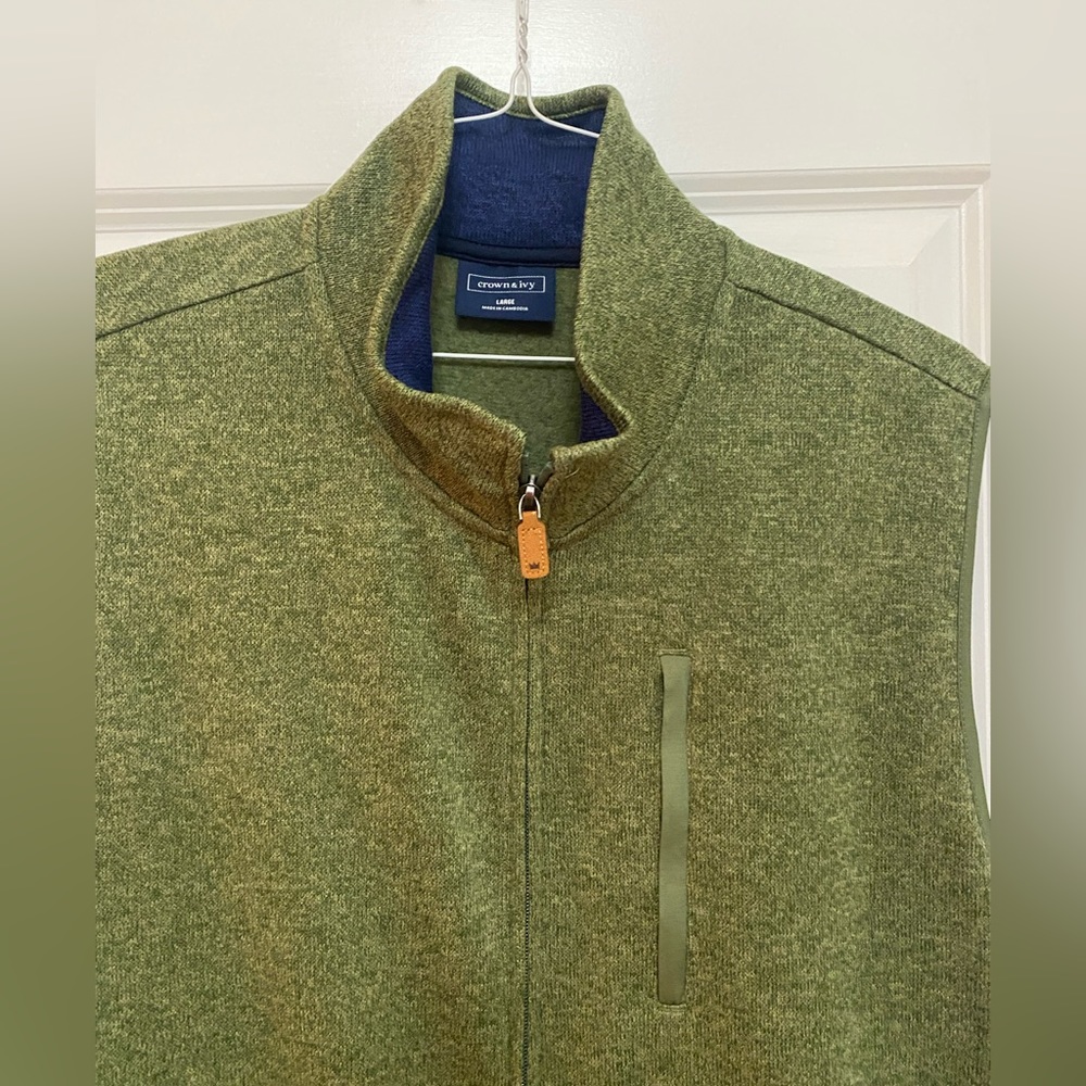 Crown & Ivy Men’s Green Vest Sz Large NWOT - Picture 2 of 10